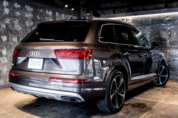 Q7 55TFSIクワトロ 4WD