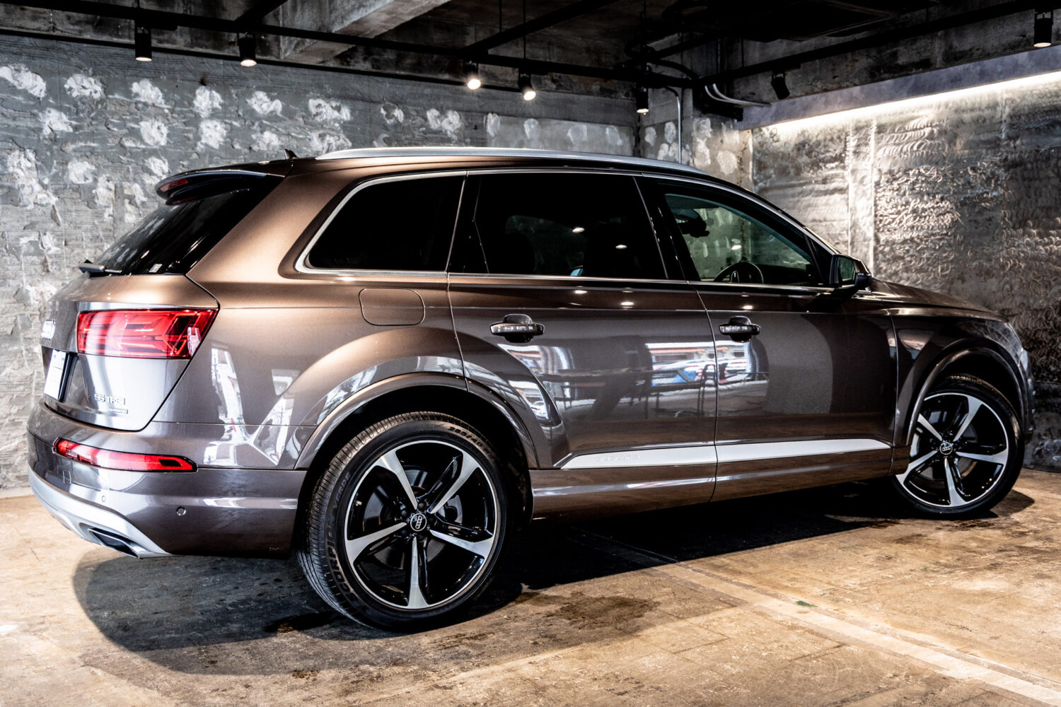 Q7 55TFSIクワトロ 4WD