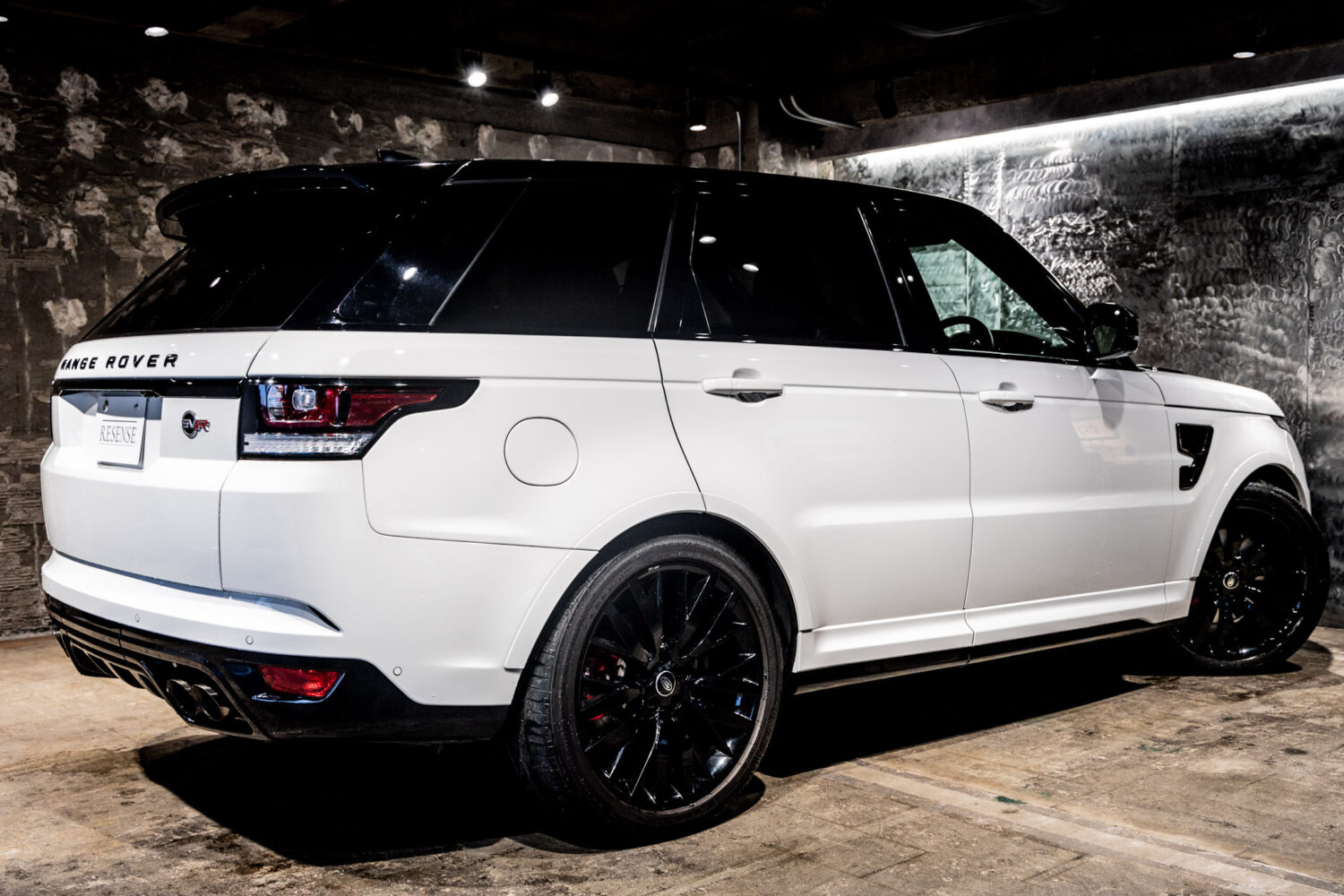 レンジローバースポーツ SVR 4WD