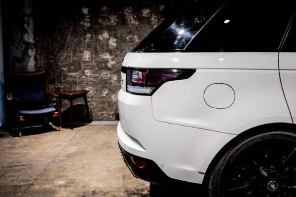 レンジローバースポーツ SVR 4WD
