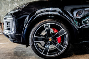カイエンクーペ GTS Tip-S リアセンターシート 4WD