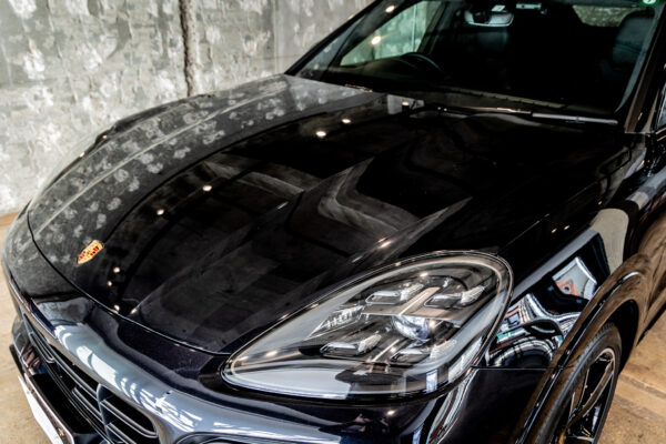 カイエンクーペ GTS Tip-S リアセンターシート 4WD