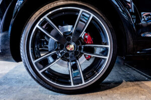 カイエンクーペ GTS Tip-S リアセンターシート 4WD