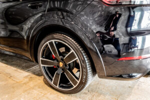 カイエンクーペ GTS Tip-S リアセンターシート 4WD