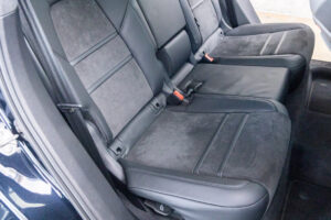 カイエンクーペ GTS Tip-S リアセンターシート 4WD