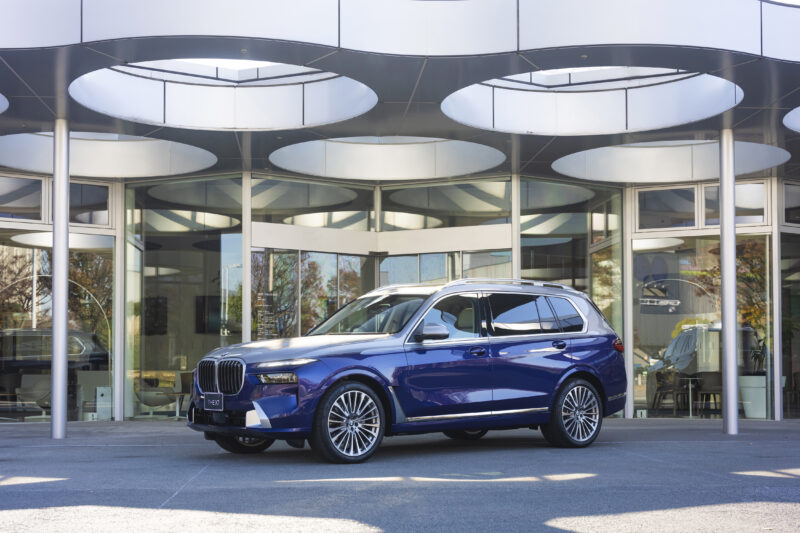 BMW X7 錦ラウンジ　日本の伝統工芸を惜しみなく施したコンセプト・モデル
