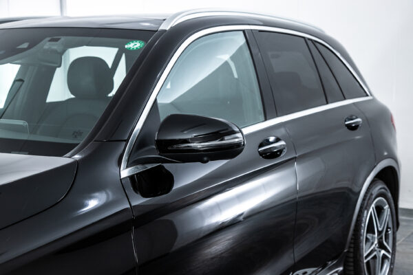 GLC220d 4マチックAMGライン