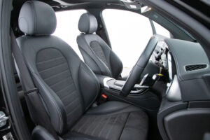 GLC220d 4マチックAMGライン
