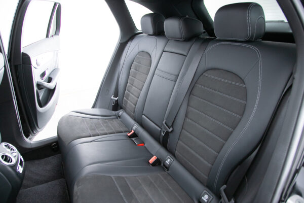 GLC220d 4マチックAMGライン