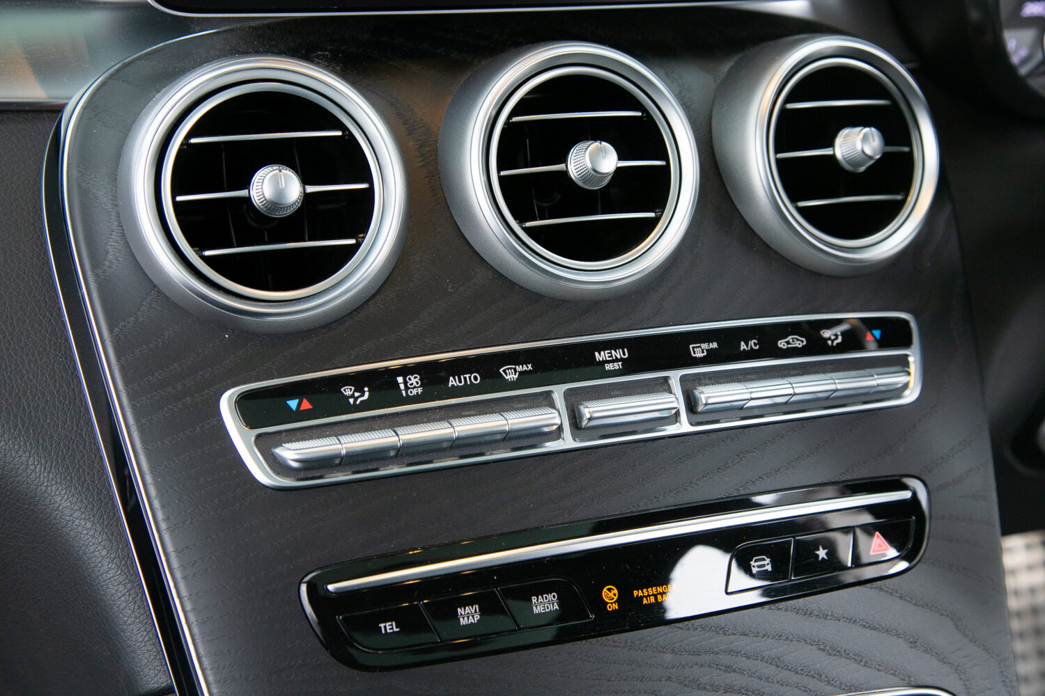 GLC220d 4マチックAMGライン