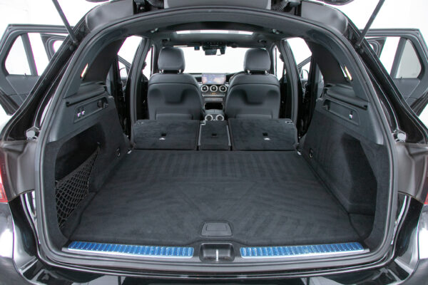 GLC220d 4マチックAMGライン