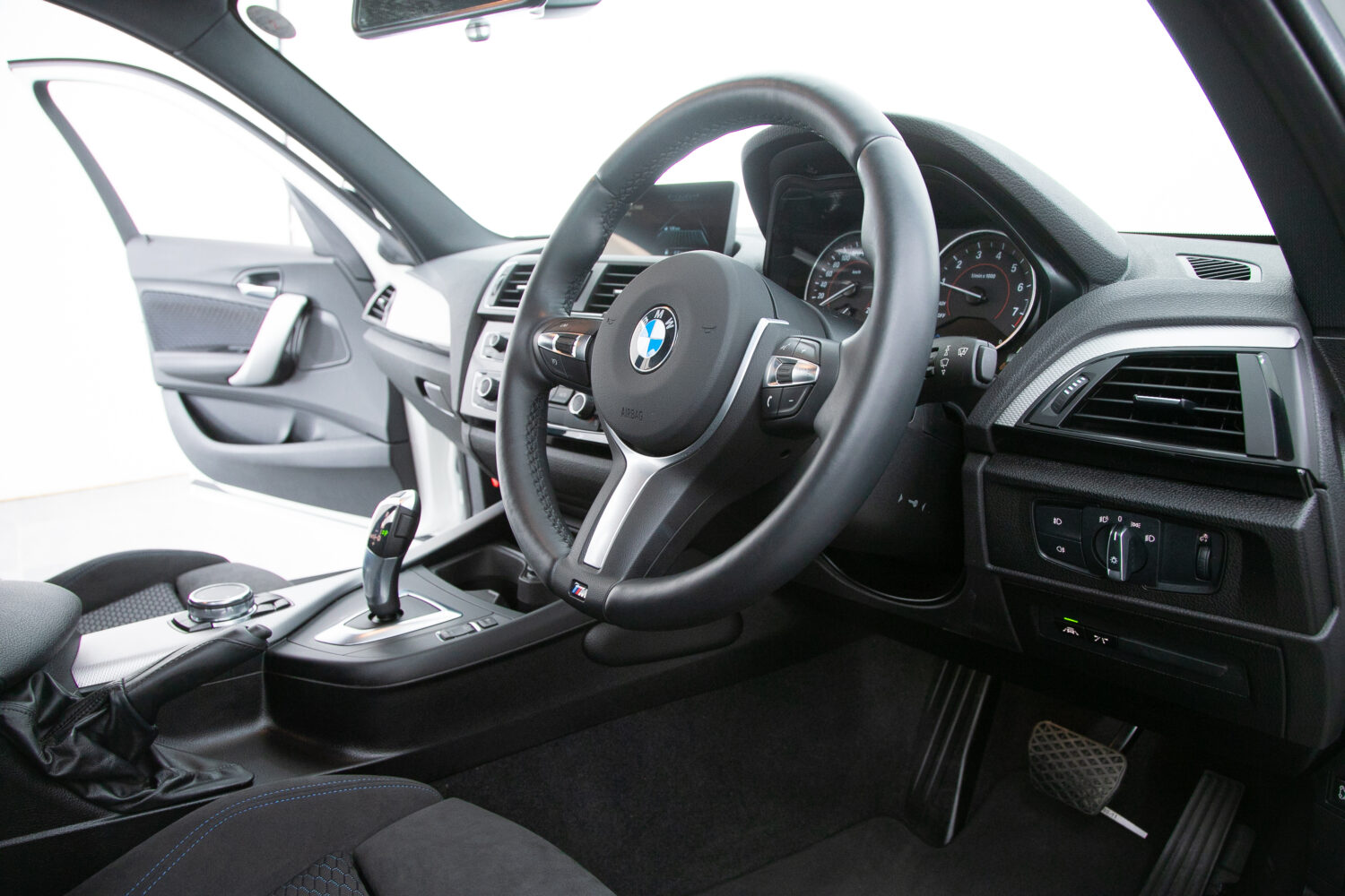 118i Mスポーツ