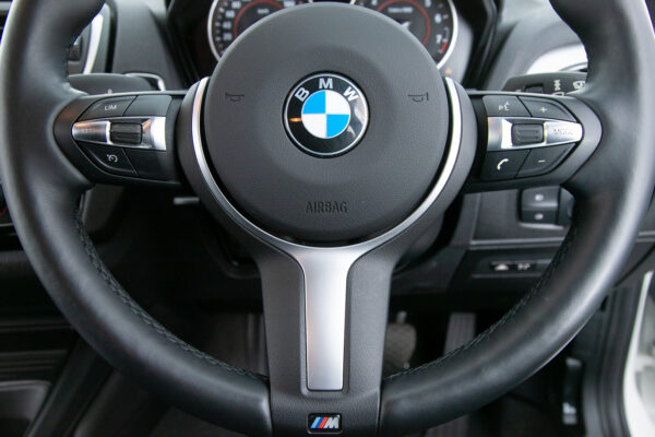 118i Mスポーツ