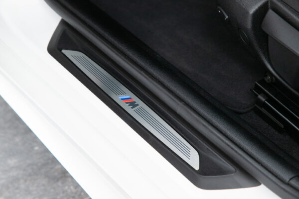 118i Mスポーツ