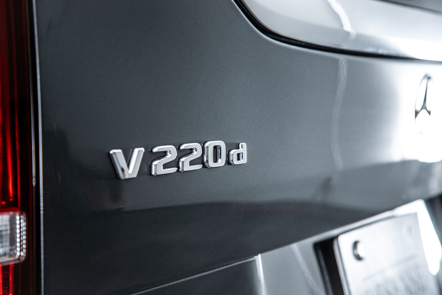 V220d EXCLUSIVEロング プラチナSUITE