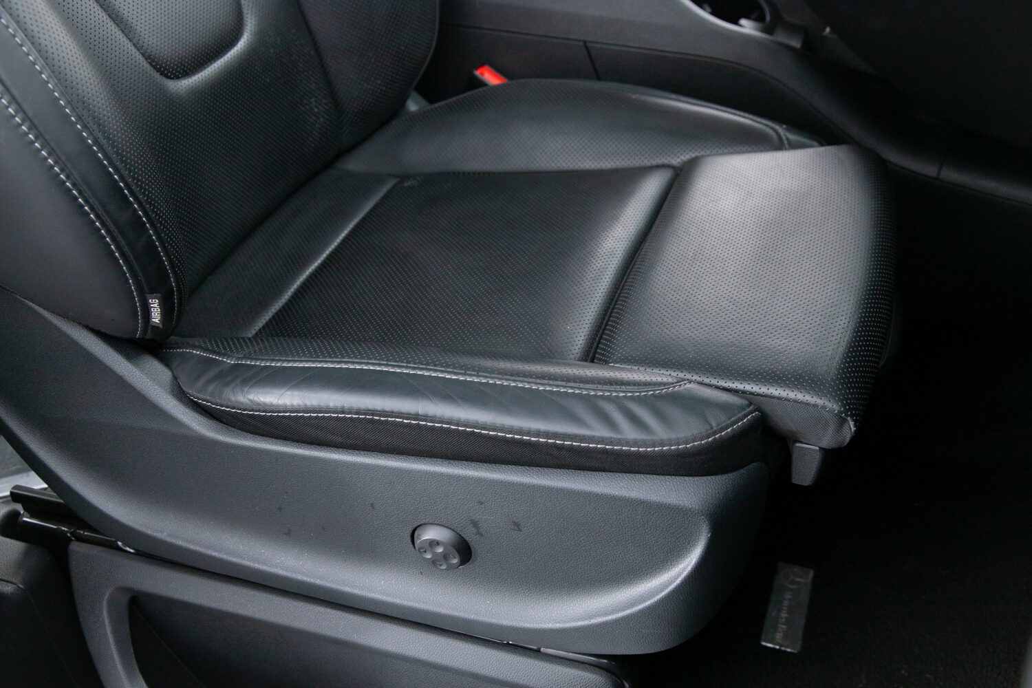 V220d EXCLUSIVEロング プラチナSUITE