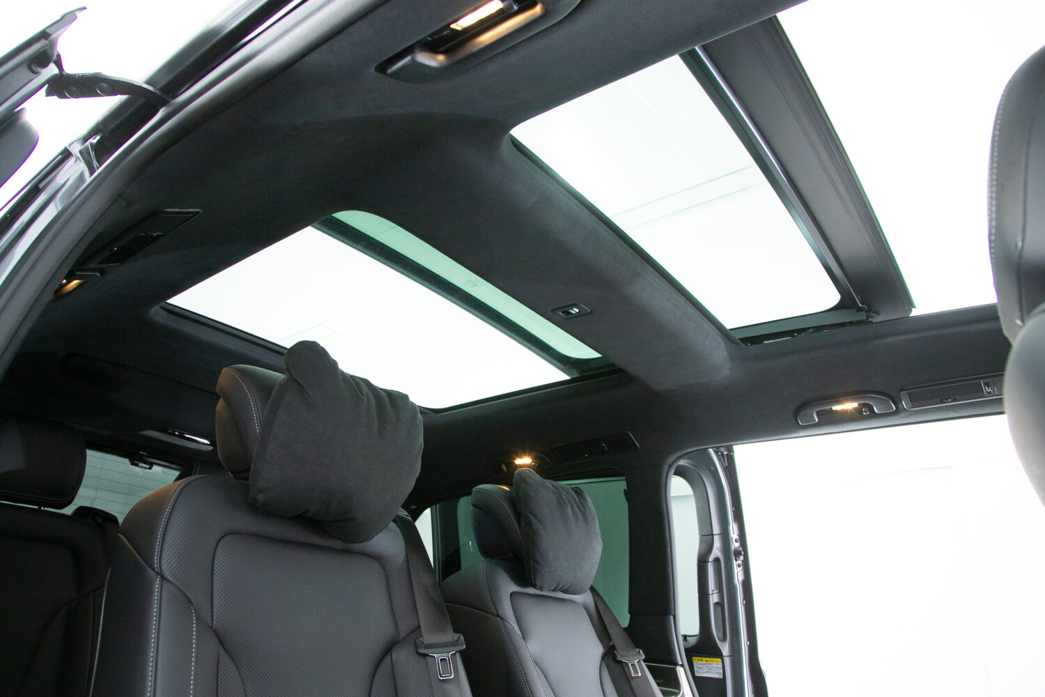 V220d EXCLUSIVEロング プラチナSUITE