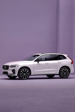 ボルボXC60 ダークエディション　他モデルで好評のダークエクステリアを採用