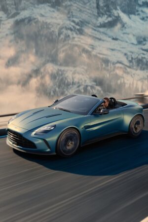 クーペとの重量差は60kg　アストン・マーティン・ヴァンテージ・ロードスター