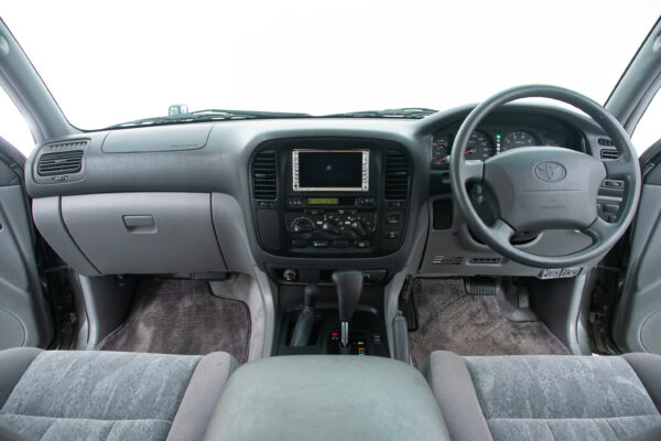 ランドクルーザー100 VX 4WD