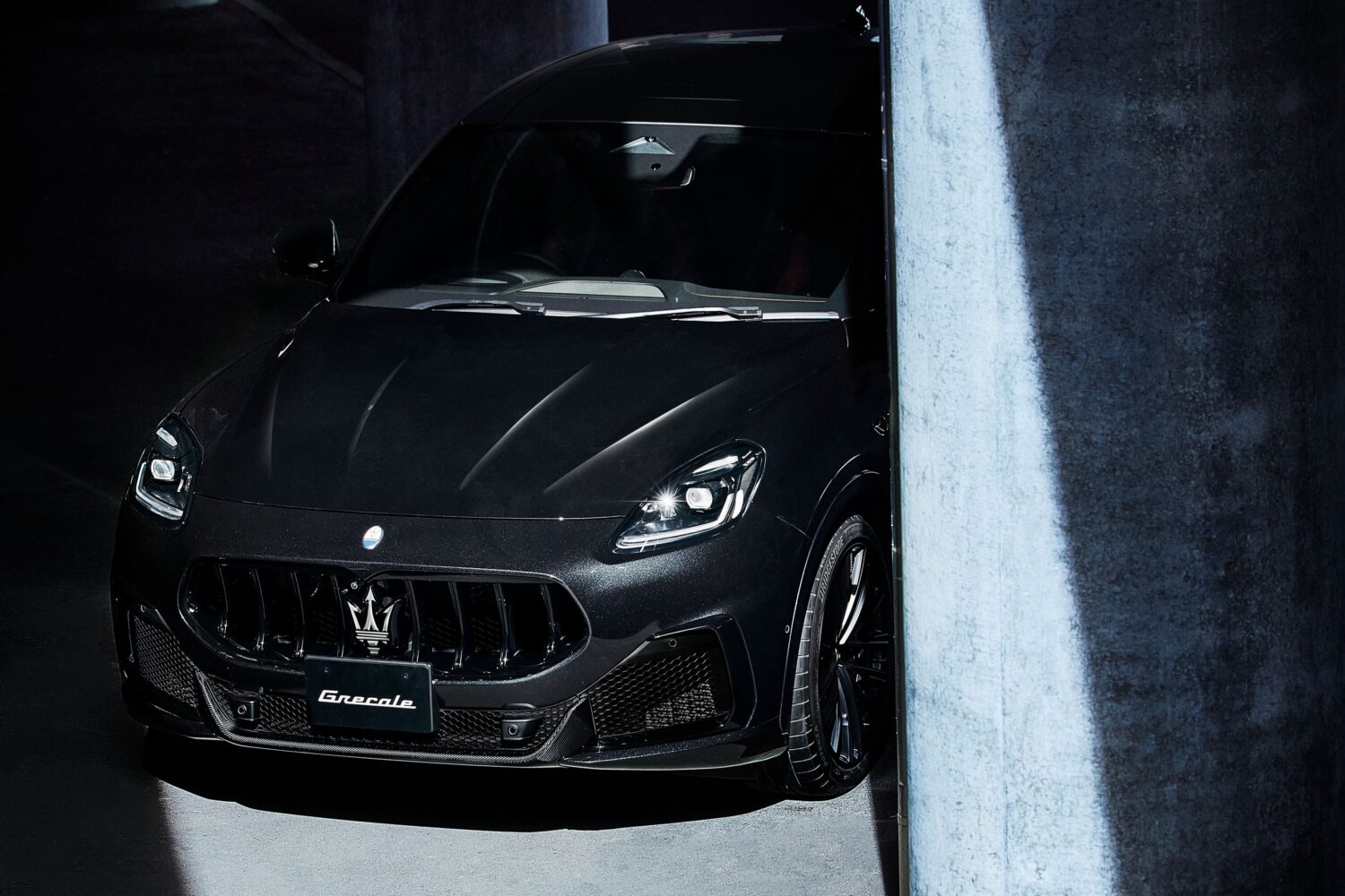 2005_0025_Maserati-Grecale- 