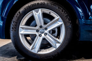 Q8 55TFSIクワトロ デビューパッケージ ラグジュアリー 4WD