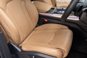 Q8 55TFSIクワトロ デビューパッケージ ラグジュアリー 4WD