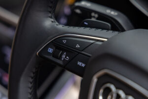 Q8 55TFSIクワトロ デビューパッケージ ラグジュアリー 4WD