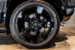ディフェンダー 110 V8 5.0L P525 4WD