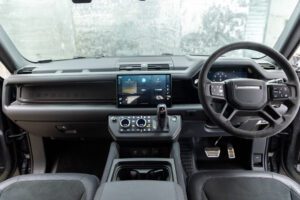 ディフェンダー 110 V8 5.0L P525 4WD
