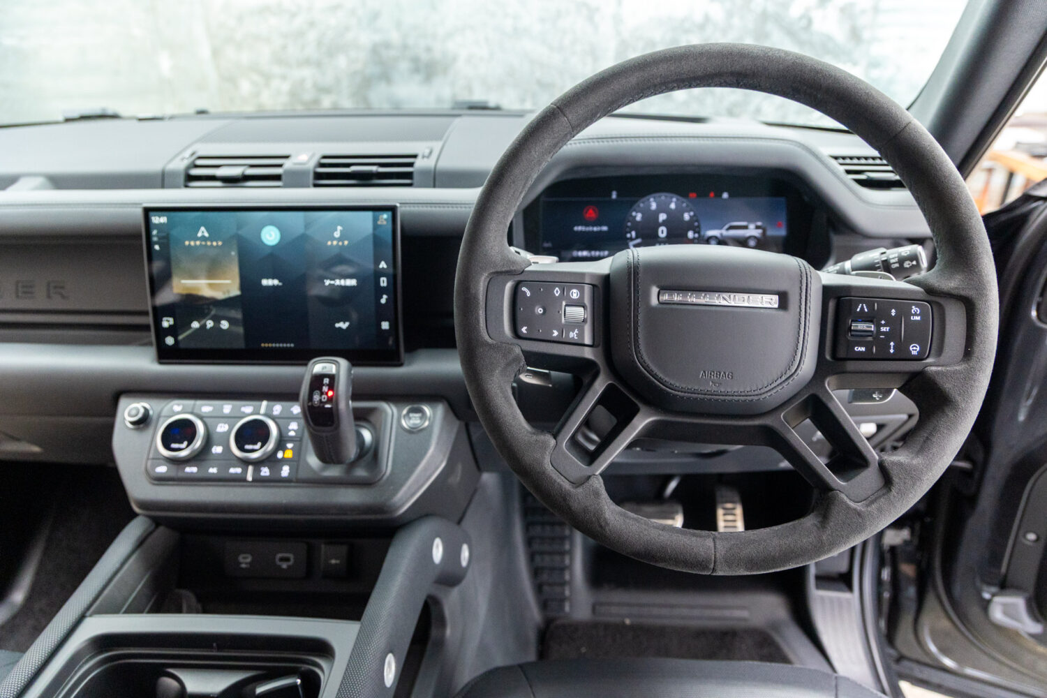 ディフェンダー 110 V8 5.0L P525 4WD