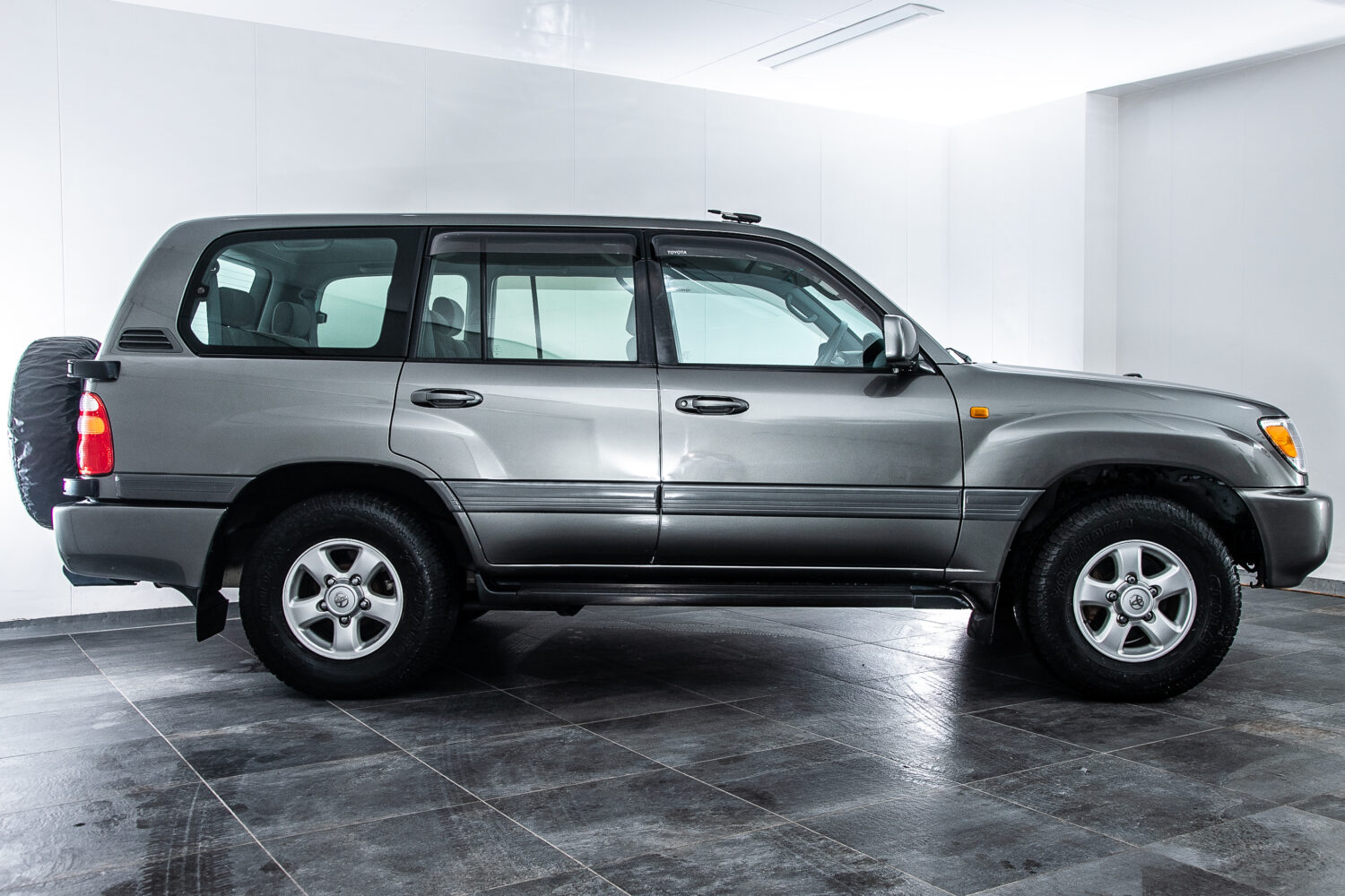 ランドクルーザー100 VX 4WD