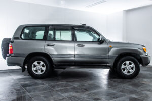 ランドクルーザー100 VX 4WD