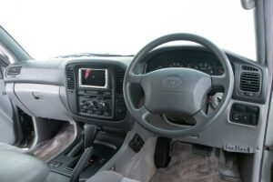 ランドクルーザー100 VX 4WD