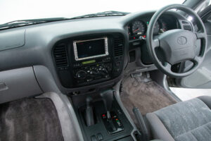 ランドクルーザー100 VX 4WD
