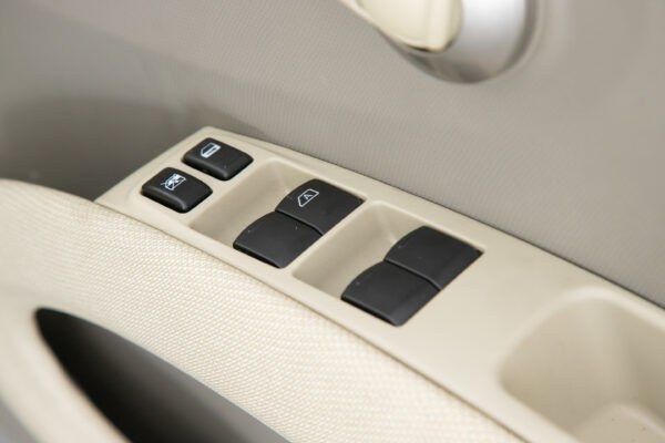 マーチ 12c 70th-Ⅱ