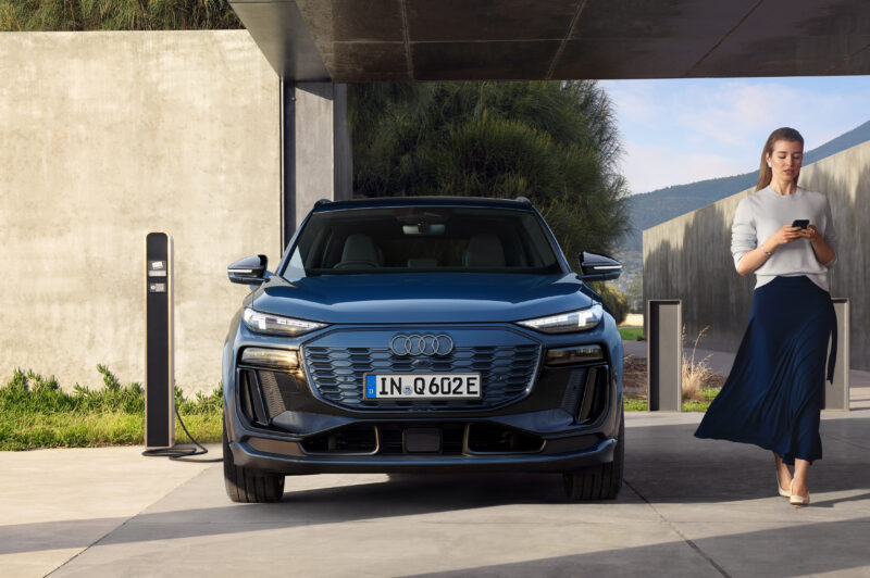 アウディQ6/SQ6 eトロン　ポルシェと共同開発のBEVプラットフォーム採用