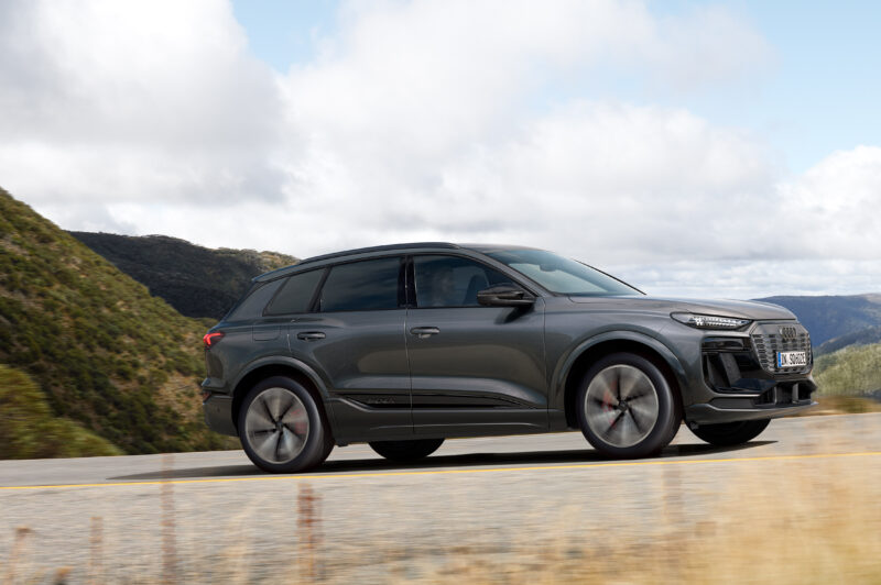 アウディQ6/SQ6 eトロン　ポルシェと共同開発のBEVプラットフォーム採用