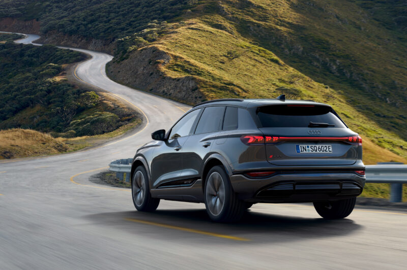 アウディQ6/SQ6 eトロン　ポルシェと共同開発のBEVプラットフォーム採用