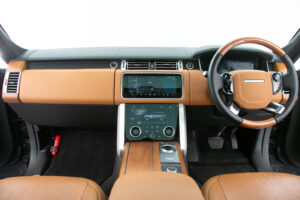 レンジローバー オートバイオグラフィ P400e (PHEV 404PS) 4WD