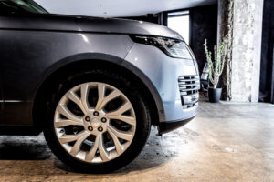 レンジローバー ヴォーグ(ディーゼル258PS) 4WD