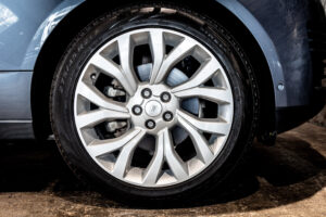 レンジローバー ヴォーグ(ディーゼル258PS) 4WD