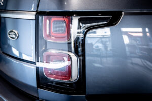 レンジローバー ヴォーグ(ディーゼル258PS) 4WD
