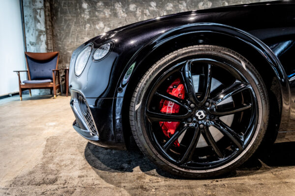 コンチネンタルGT V8アズール 4WD