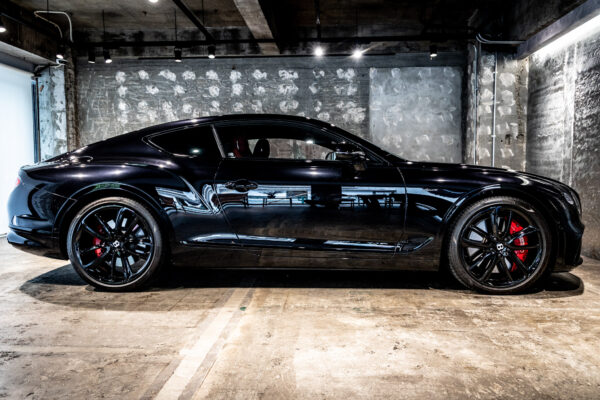 コンチネンタルGT V8アズール 4WD