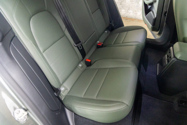 マカンエレクトロ 4 4WD