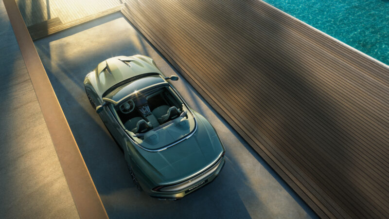 アストン・マーティン・ヴァンキッシュ・ヴォランテ登場　圧倒的な存在感と美しさ