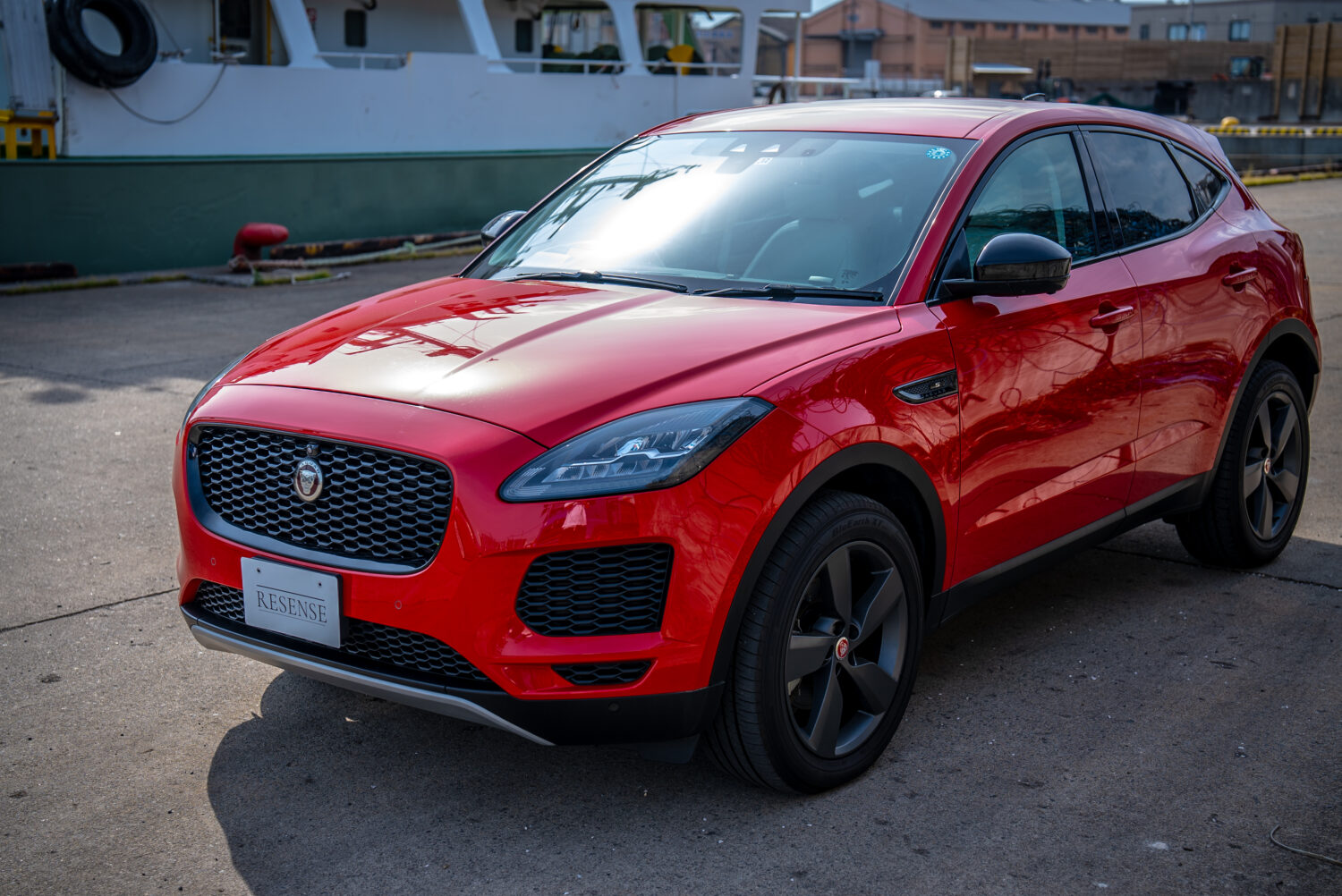 ジャガーEペイス（4WD/9AT）ママの“ジャガーちゃん”