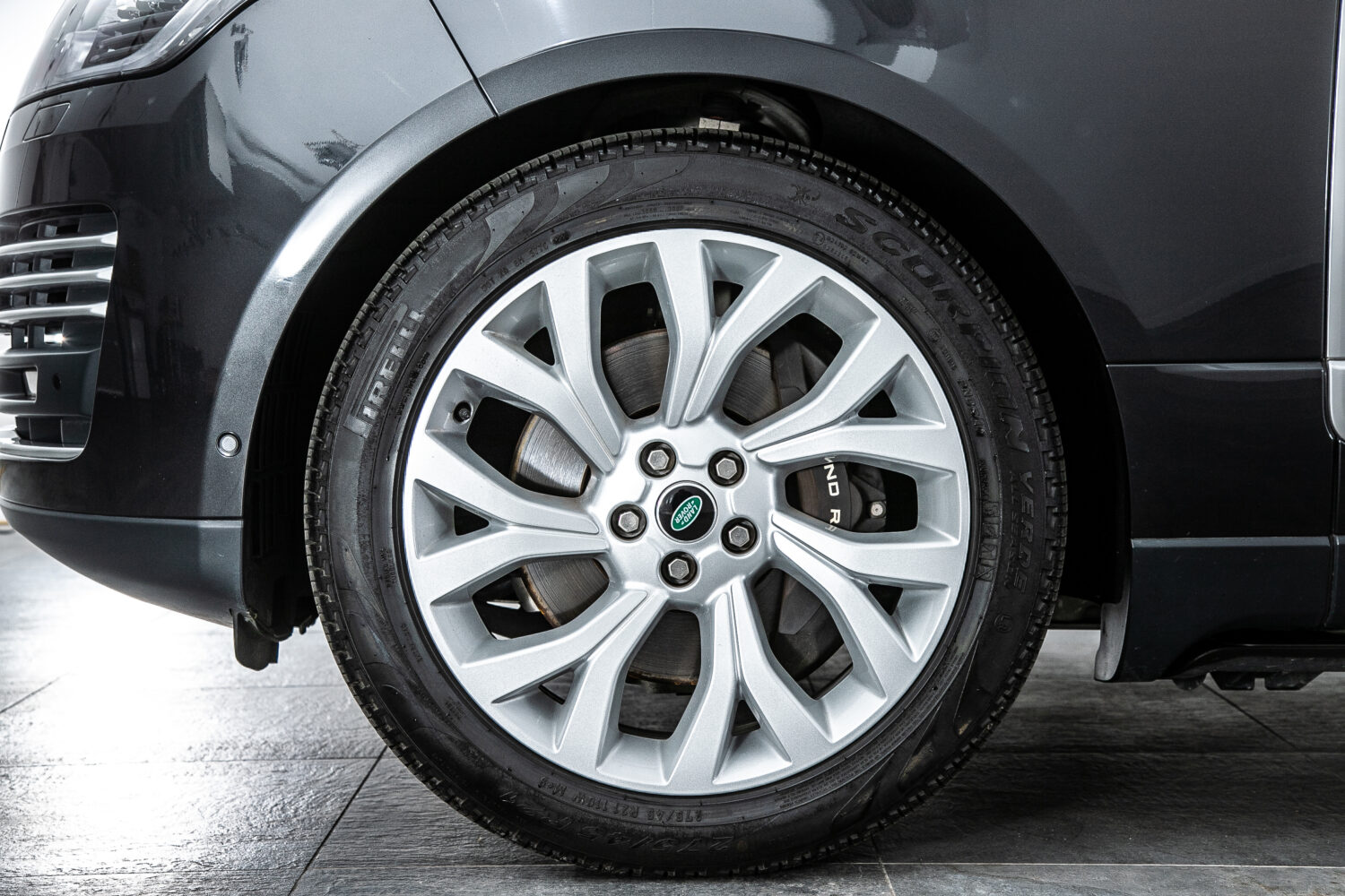 レンジローバー オートバイオグラフィ P400e (PHEV 404PS) 4WD