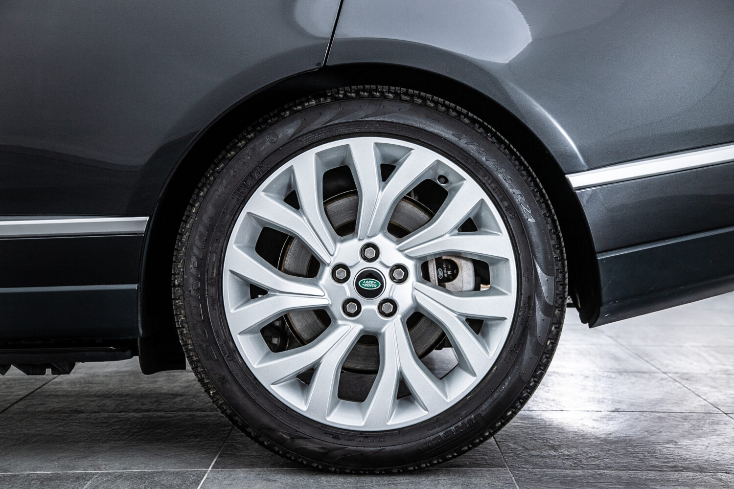 レンジローバー オートバイオグラフィ P400e (PHEV 404PS) 4WD